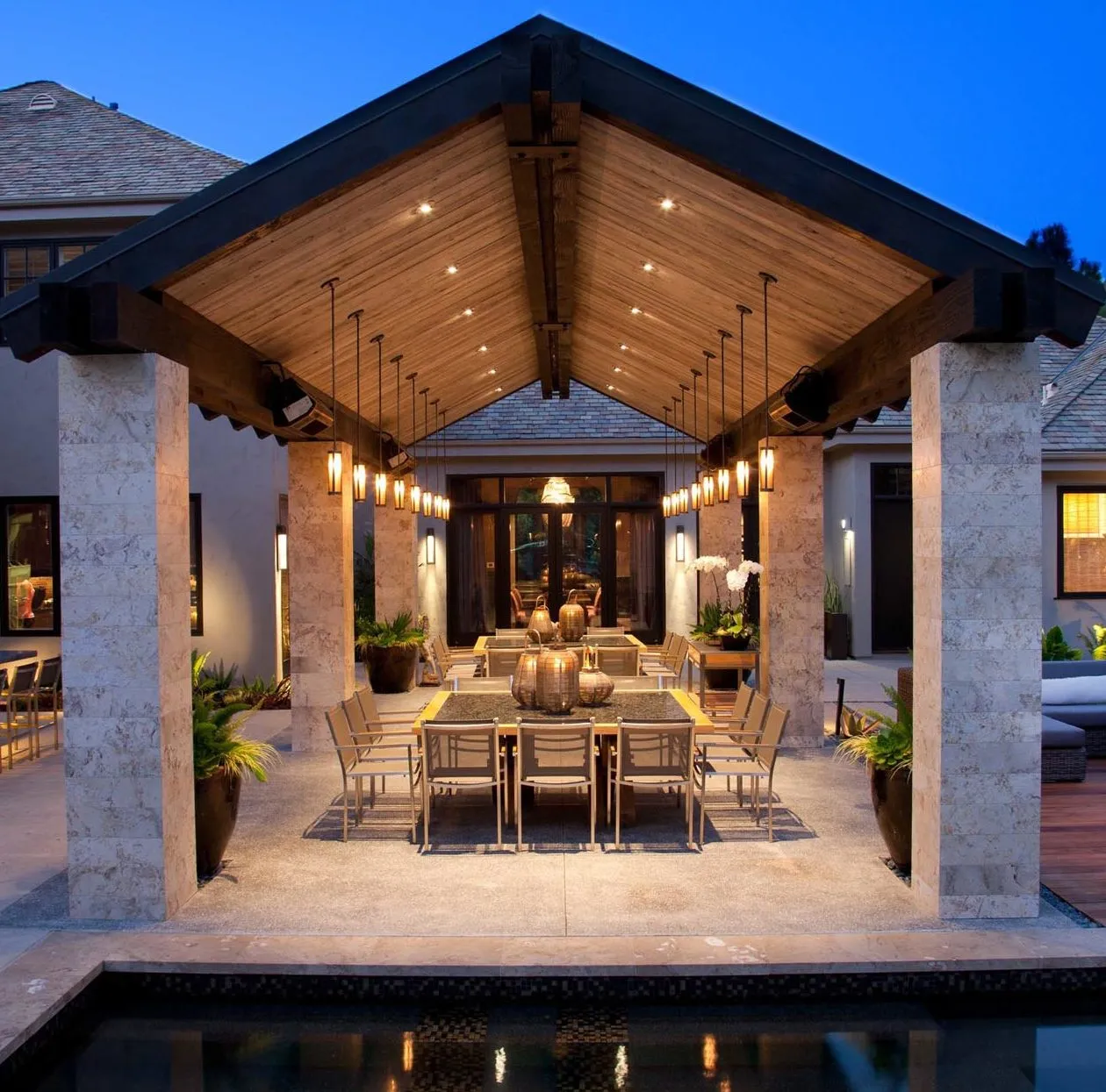 Luxury Backyard Lighting Design Showcase