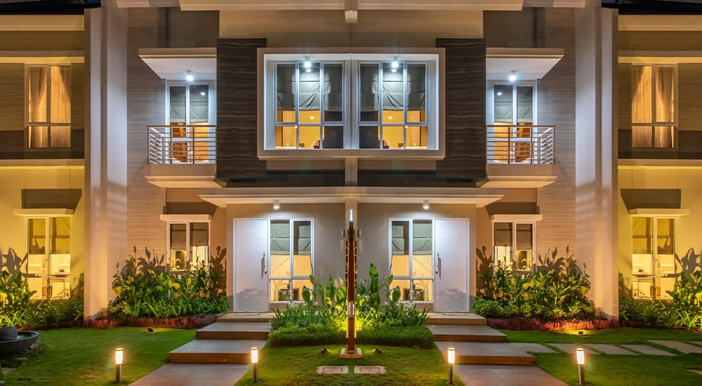 Luxury Backyard Lighting Design Showcase